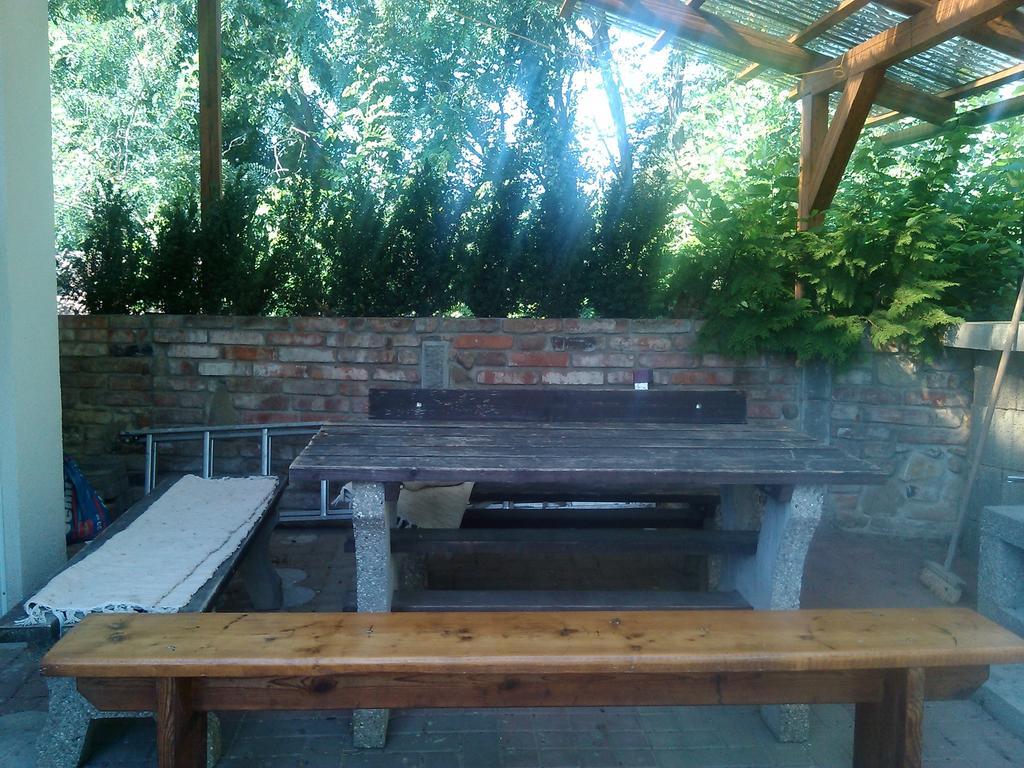 Vinny Sklep Kovarna Rohatec Exterior foto